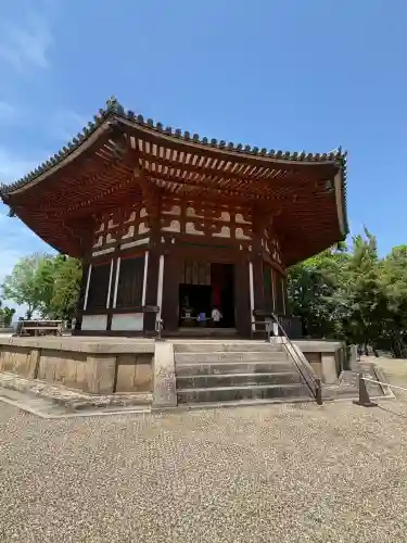 興福寺 北円堂の{uncategorized: "未分類", other: "その他", undefined: "問題あり", building: "その他建物", grave: "お墓", sacred_gate: "鳥居", guardian: "狛犬", statue: "像", buddha: "仏像", history: "歴史", nature: "自然", garden: "庭園", animal: "動物", pagoda: "塔", temizu: "手水舎", mountain_gate: "山門・神門", sanctuary: "本殿・本堂", subordinate: "末社・摂社", art: "芸術", scenery: "景色", jizo: "地蔵", ema: "絵馬", goshuin: "御朱印", omikuji: "おみくじ", items: "授与品その他", amulet: "お守り", goshuincho: "御朱印帳", eats: "食事", festival: "お祭り", votive_dance: "神楽", shichigosan: "七五三参", wedding: "結婚式", experience: "体験その他", initially: "初詣", around: "周辺", anti_infection: "感染症対策"}