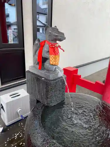 函館伏白稲荷神社の手水舎