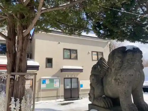 石山神社の狛犬