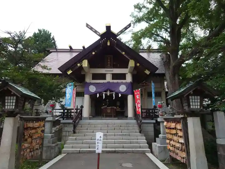 豊平神社の本殿・本堂