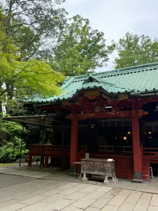 赤坂氷川神社の{uncategorized: "未分類", other: "その他", undefined: "問題あり", building: "その他建物", grave: "お墓", sacred_gate: "鳥居", guardian: "狛犬", statue: "像", buddha: "仏像", history: "歴史", nature: "自然", garden: "庭園", animal: "動物", pagoda: "塔", temizu: "手水舎", mountain_gate: "山門・神門", sanctuary: "本殿・本堂", subordinate: "末社・摂社", art: "芸術", scenery: "景色", jizo: "地蔵", ema: "絵馬", goshuin: "御朱印", omikuji: "おみくじ", items: "授与品その他", amulet: "お守り", goshuincho: "御朱印帳", eats: "食事", festival: "お祭り", votive_dance: "神楽", shichigosan: "七五三参", wedding: "結婚式", experience: "体験その他", initially: "初詣", around: "周辺", anti_infection: "感染症対策"}