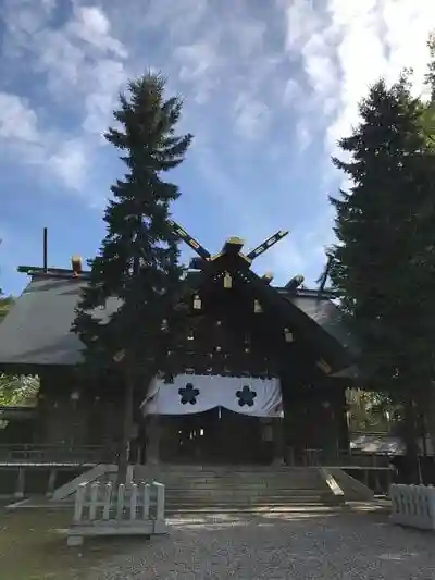 上川神社の本殿