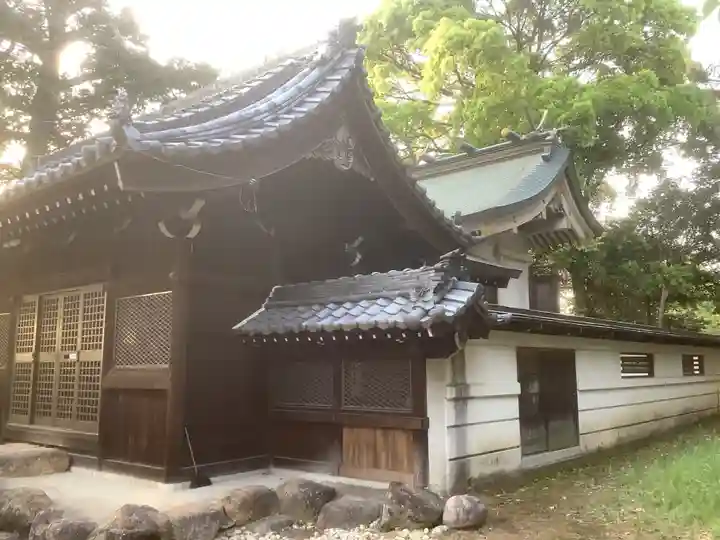 八幡神社の本殿・本堂
