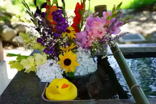 高司神社〜むすびの神の鎮まる社〜の手水舎