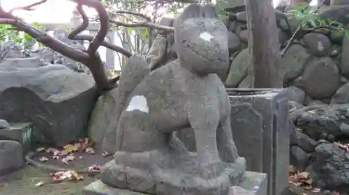 御嶽山神社の狛犬