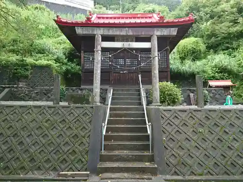 諏訪神社の鳥居