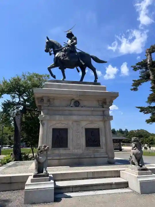 宮城縣護國神社の像
