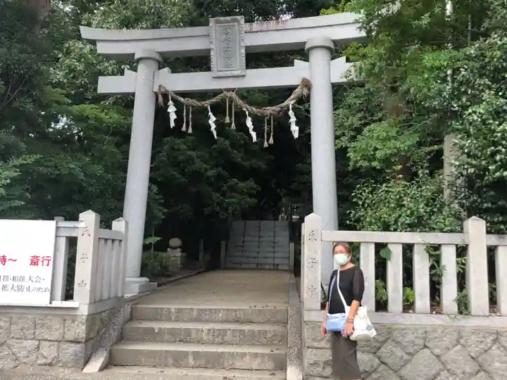 越木岩神社の鳥居