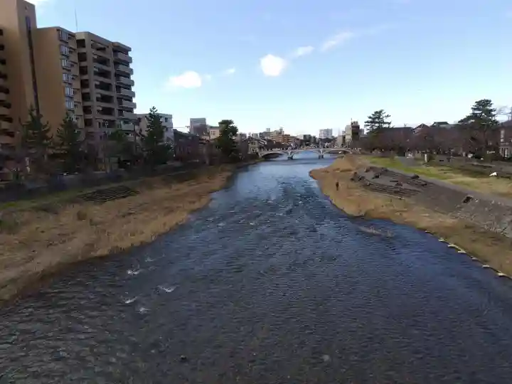 浅野川稲荷神社(石川県)