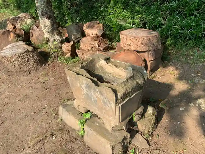 大六天神社の手水舎