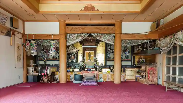 薬師堂の本殿・本堂