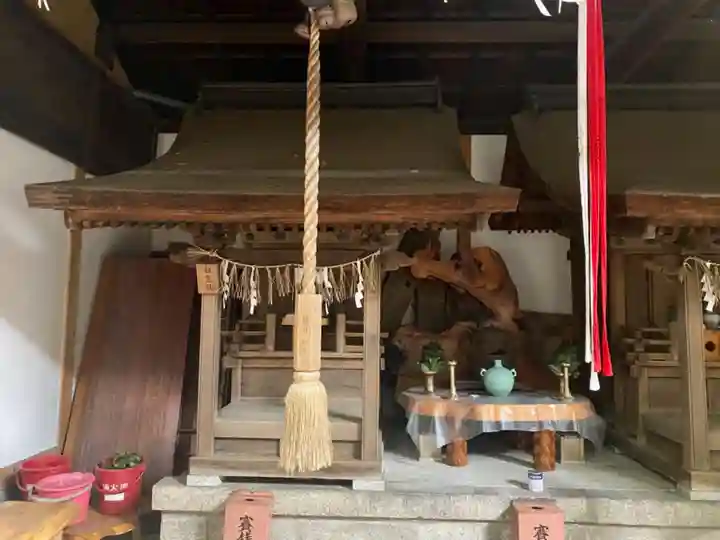 若一神社の末社・摂社
