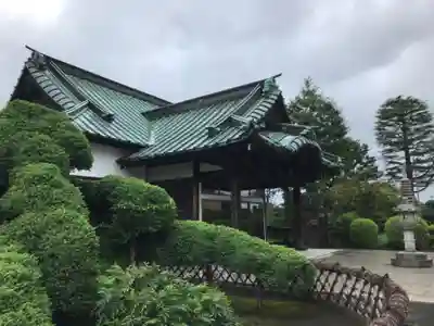 遍照寺の本殿・本堂