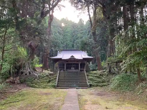 八幡神社の本殿・本堂