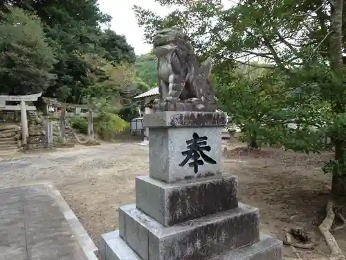 撃鼓神社の狛犬