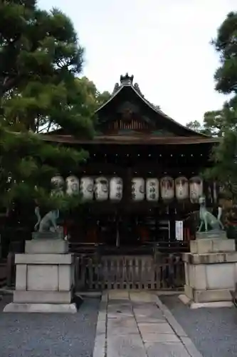 満足稲荷神社の本殿