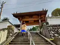 興雲寺の山門・神門