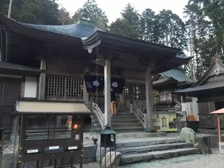 焼山寺の本殿・本堂