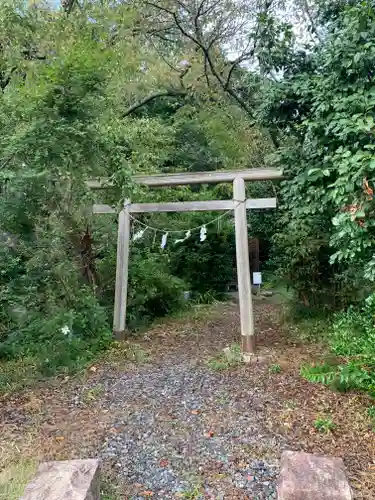 咳嗽神社の鳥居