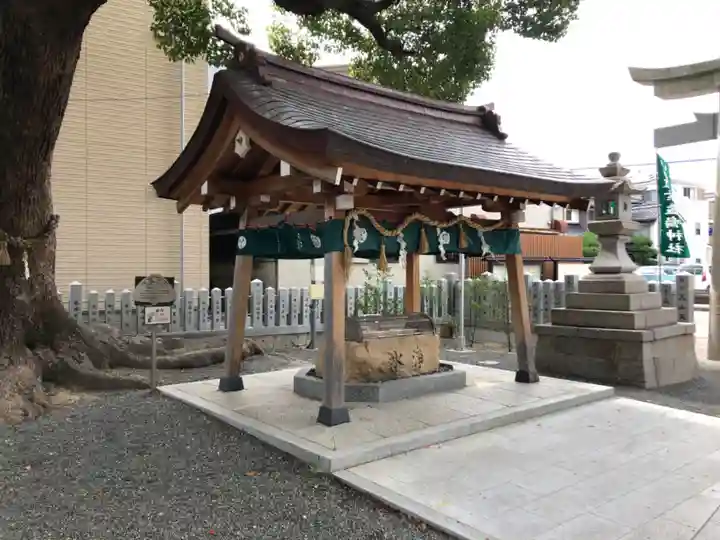 潮江素盞嗚神社の手水舎