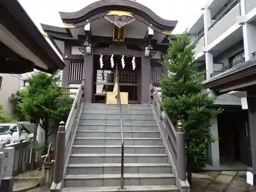神楽坂若宮八幡神社の本殿・本堂