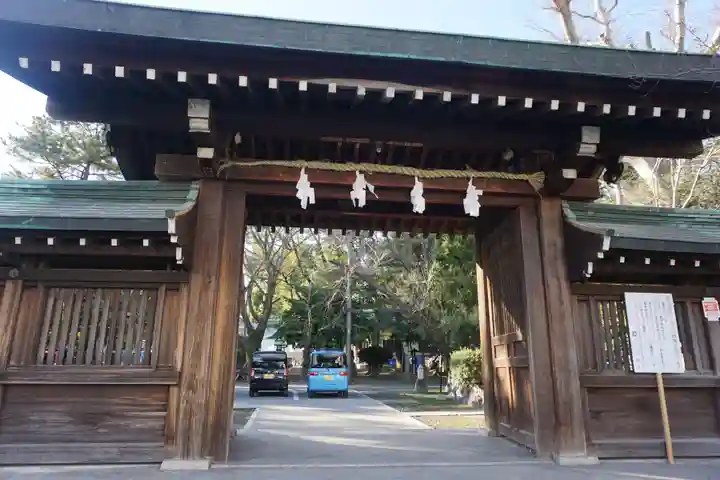 真清田神社の山門・神門
