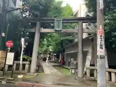 銀杏岡八幡神社の鳥居