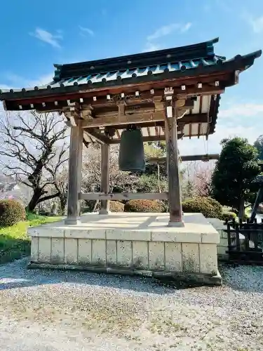 医王寺の{uncategorized: "未分類", other: "その他", undefined: "問題あり", building: "その他建物", grave: "お墓", sacred_gate: "鳥居", guardian: "狛犬", statue: "像", buddha: "仏像", history: "歴史", nature: "自然", garden: "庭園", animal: "動物", pagoda: "塔", temizu: "手水舎", mountain_gate: "山門・神門", sanctuary: "本殿・本堂", subordinate: "末社・摂社", art: "芸術", scenery: "景色", jizo: "地蔵", ema: "絵馬", goshuin: "御朱印", omikuji: "おみくじ", items: "授与品その他", amulet: "お守り", goshuincho: "御朱印帳", eats: "食事", festival: "お祭り", votive_dance: "神楽", shichigosan: "七五三参", wedding: "結婚式", experience: "体験その他", initially: "初詣", around: "周辺", anti_infection: "感染症対策"}