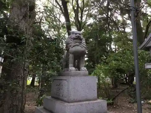 漆部神社の狛犬