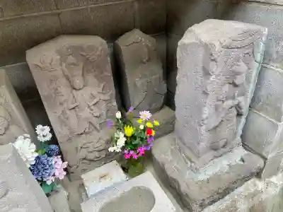 道祖神塔・庚申供養塔の{uncategorized: "未分類", other: "その他", undefined: "問題あり", building: "その他建物", grave: "お墓", sacred_gate: "鳥居", guardian: "狛犬", statue: "像", buddha: "仏像", history: "歴史", nature: "自然", garden: "庭園", animal: "動物", pagoda: "塔", temizu: "手水舎", mountain_gate: "山門・神門", sanctuary: "本殿・本堂", subordinate: "末社・摂社", art: "芸術", scenery: "景色", jizo: "地蔵", ema: "絵馬", goshuin: "御朱印", omikuji: "おみくじ", items: "授与品その他", amulet: "お守り", goshuincho: "御朱印帳", eats: "食事", festival: "お祭り", votive_dance: "神楽", shichigosan: "七五三参", wedding: "結婚式", experience: "体験その他", initially: "初詣", around: "周辺", anti_infection: "感染症対策"}