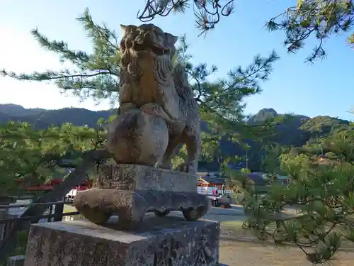 厳島神社の狛犬