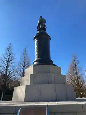 靖國神社の像