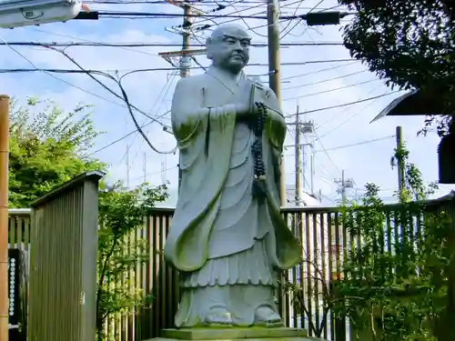 光胤山 大野本光寺の像