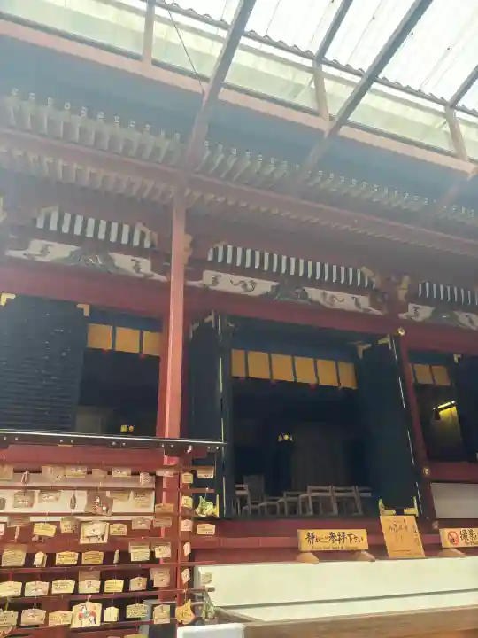 鶴岡八幡宮の{uncategorized: "未分類", other: "その他", undefined: "問題あり", building: "その他建物", grave: "お墓", sacred_gate: "鳥居", guardian: "狛犬", statue: "像", buddha: "仏像", history: "歴史", nature: "自然", garden: "庭園", animal: "動物", pagoda: "塔", temizu: "手水舎", mountain_gate: "山門・神門", sanctuary: "本殿・本堂", subordinate: "末社・摂社", art: "芸術", scenery: "景色", jizo: "地蔵", ema: "絵馬", goshuin: "御朱印", omikuji: "おみくじ", items: "授与品その他", amulet: "お守り", goshuincho: "御朱印帳", eats: "食事", festival: "お祭り", votive_dance: "神楽", shichigosan: "七五三参", wedding: "結婚式", experience: "体験その他", initially: "初詣", around: "周辺", anti_infection: "感染症対策"}