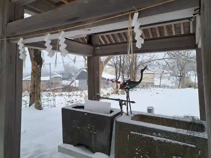 釧路一之宮 厳島神社の手水舎