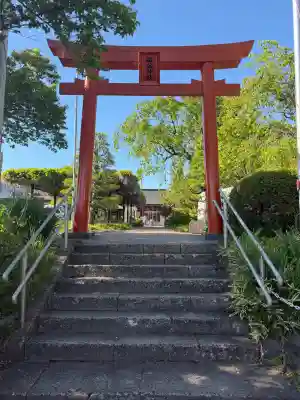 諏訪神社の{uncategorized: "未分類", other: "その他", undefined: "問題あり", building: "その他建物", grave: "お墓", sacred_gate: "鳥居", guardian: "狛犬", statue: "像", buddha: "仏像", history: "歴史", nature: "自然", garden: "庭園", animal: "動物", pagoda: "塔", temizu: "手水舎", mountain_gate: "山門・神門", sanctuary: "本殿・本堂", subordinate: "末社・摂社", art: "芸術", scenery: "景色", jizo: "地蔵", ema: "絵馬", goshuin: "御朱印", omikuji: "おみくじ", items: "授与品その他", amulet: "お守り", goshuincho: "御朱印帳", eats: "食事", festival: "お祭り", votive_dance: "神楽", shichigosan: "七五三参", wedding: "結婚式", experience: "体験その他", initially: "初詣", around: "周辺", anti_infection: "感染症対策"}