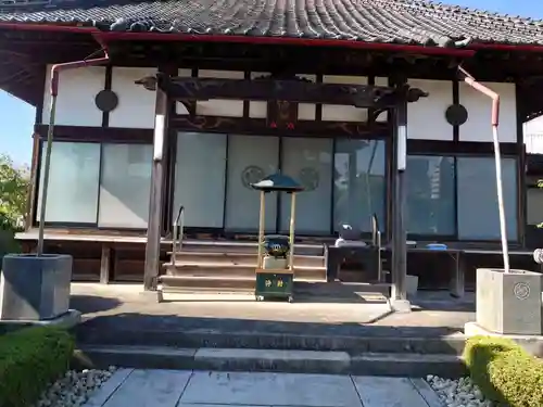 観音寺の本殿