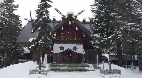 上川神社の本殿