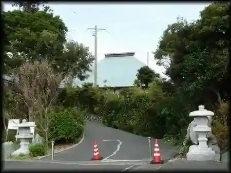 釣月院の{uncategorized: "未分類", other: "その他", undefined: "問題あり", building: "その他建物", grave: "お墓", sacred_gate: "鳥居", guardian: "狛犬", statue: "像", buddha: "仏像", history: "歴史", nature: "自然", garden: "庭園", animal: "動物", pagoda: "塔", temizu: "手水舎", mountain_gate: "山門・神門", sanctuary: "本殿・本堂", subordinate: "末社・摂社", art: "芸術", scenery: "景色", jizo: "地蔵", ema: "絵馬", goshuin: "御朱印", omikuji: "おみくじ", items: "授与品その他", amulet: "お守り", goshuincho: "御朱印帳", eats: "食事", festival: "お祭り", votive_dance: "神楽", shichigosan: "七五三参", wedding: "結婚式", experience: "体験その他", initially: "初詣", around: "周辺", anti_infection: "感染症対策"}