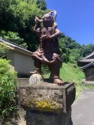 観福寺の像