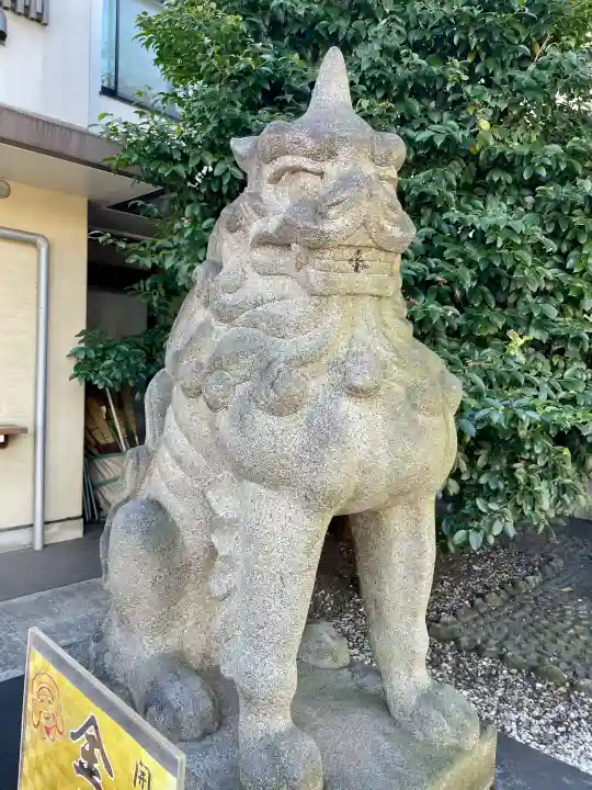 大鳥神社の{uncategorized: "未分類", other: "その他", undefined: "問題あり", building: "その他建物", grave: "お墓", sacred_gate: "鳥居", guardian: "狛犬", statue: "像", buddha: "仏像", history: "歴史", nature: "自然", garden: "庭園", animal: "動物", pagoda: "塔", temizu: "手水舎", mountain_gate: "山門・神門", sanctuary: "本殿・本堂", subordinate: "末社・摂社", art: "芸術", scenery: "景色", jizo: "地蔵", ema: "絵馬", goshuin: "御朱印", omikuji: "おみくじ", items: "授与品その他", amulet: "お守り", goshuincho: "御朱印帳", eats: "食事", festival: "お祭り", votive_dance: "神楽", shichigosan: "七五三参", wedding: "結婚式", experience: "体験その他", initially: "初詣", around: "周辺", anti_infection: "感染症対策"}