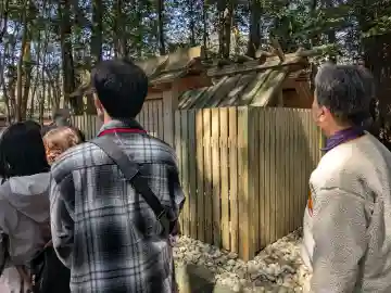 鴨下神社(皇大神宮末社)の{uncategorized: "未分類", other: "その他", undefined: "問題あり", building: "その他建物", grave: "お墓", sacred_gate: "鳥居", guardian: "狛犬", statue: "像", buddha: "仏像", history: "歴史", nature: "自然", garden: "庭園", animal: "動物", pagoda: "塔", temizu: "手水舎", mountain_gate: "山門・神門", sanctuary: "本殿・本堂", subordinate: "末社・摂社", art: "芸術", scenery: "景色", jizo: "地蔵", ema: "絵馬", goshuin: "御朱印", omikuji: "おみくじ", items: "授与品その他", amulet: "お守り", goshuincho: "御朱印帳", eats: "食事", festival: "お祭り", votive_dance: "神楽", shichigosan: "七五三参", wedding: "結婚式", experience: "体験その他", initially: "初詣", around: "周辺", anti_infection: "感染症対策"}