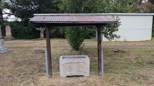 安国神社の手水