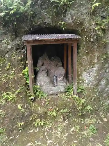 福厳寺の像