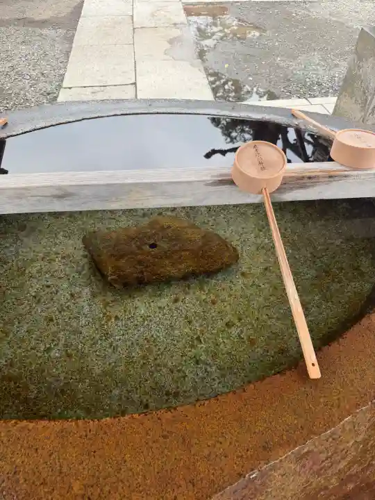 麻布氷川神社の{uncategorized: "未分類", other: "その他", undefined: "問題あり", building: "その他建物", grave: "お墓", sacred_gate: "鳥居", guardian: "狛犬", statue: "像", buddha: "仏像", history: "歴史", nature: "自然", garden: "庭園", animal: "動物", pagoda: "塔", temizu: "手水舎", mountain_gate: "山門・神門", sanctuary: "本殿・本堂", subordinate: "末社・摂社", art: "芸術", scenery: "景色", jizo: "地蔵", ema: "絵馬", goshuin: "御朱印", omikuji: "おみくじ", items: "授与品その他", amulet: "お守り", goshuincho: "御朱印帳", eats: "食事", festival: "お祭り", votive_dance: "神楽", shichigosan: "七五三参", wedding: "結婚式", experience: "体験その他", initially: "初詣", around: "周辺", anti_infection: "感染症対策"}