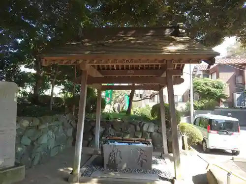 金ヶ作熊野神社の手水舎