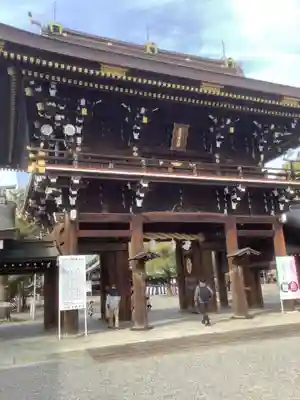 真清田神社の山門・神門