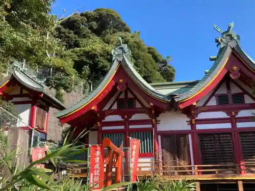 若宮八幡宮の本殿・本堂