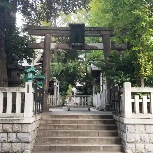 鳥越神社の鳥居