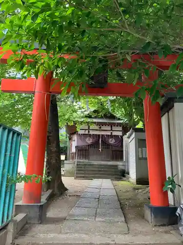 出世稲荷神社（春日稲荷神社）(東京都)